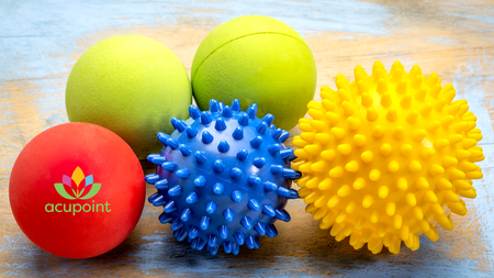 How to Choose the Best Massage Balls: A Guide to Choosing Between Smooth and Spiky Massage Balls